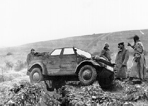 Kbelwagen im Gelnde